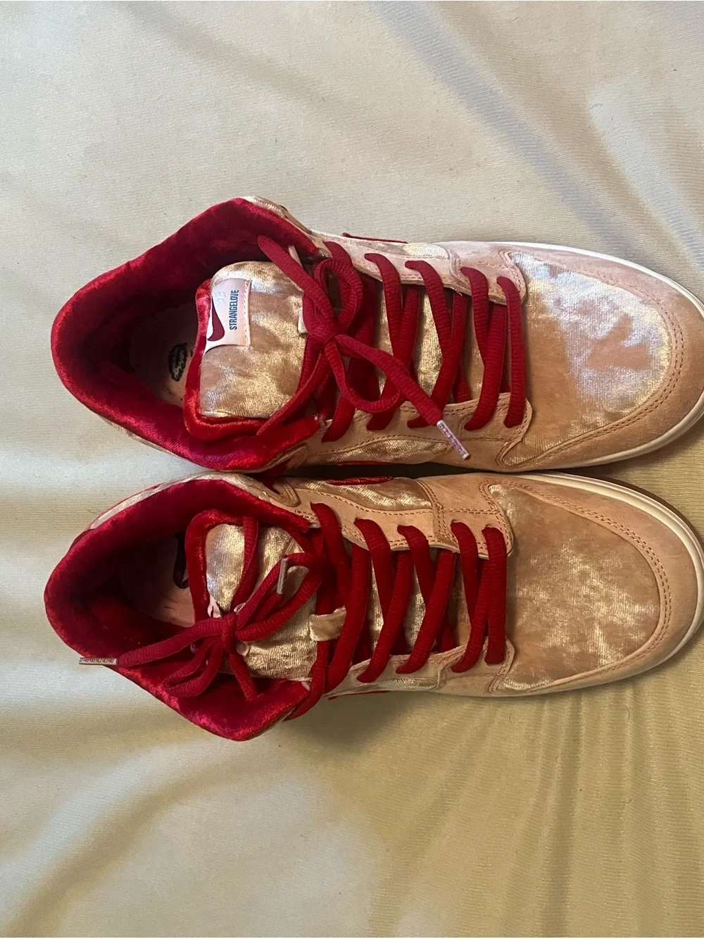 Nike sb dunks strange love size 10